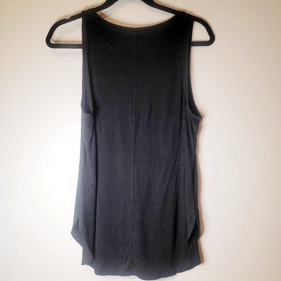 Aritzia Babaton Zayn Top. Size Med ⭐️ Host Pick ⭐️ - Picture 3 of 5